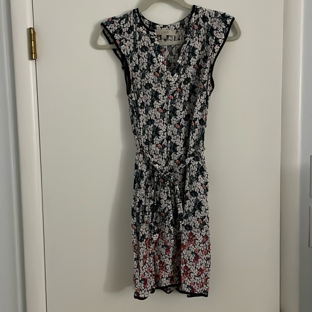 Loft cap sleeved floral dress